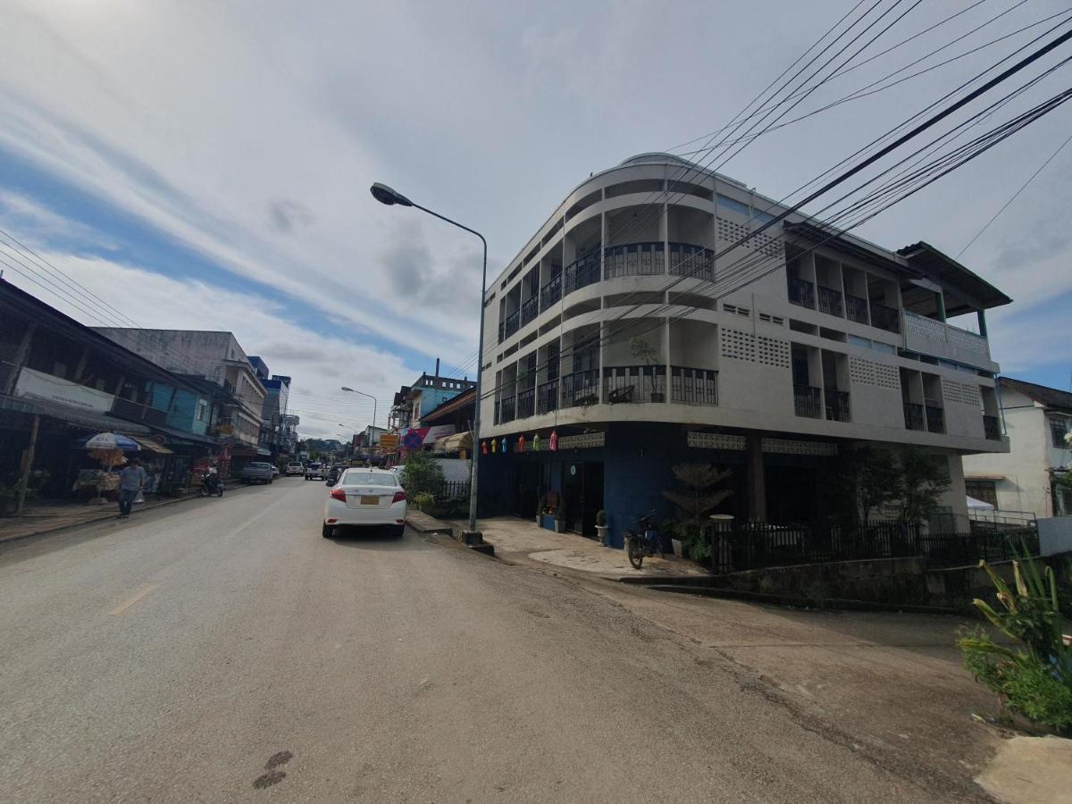 Thadan Guest House Ban Houayxay Esterno foto