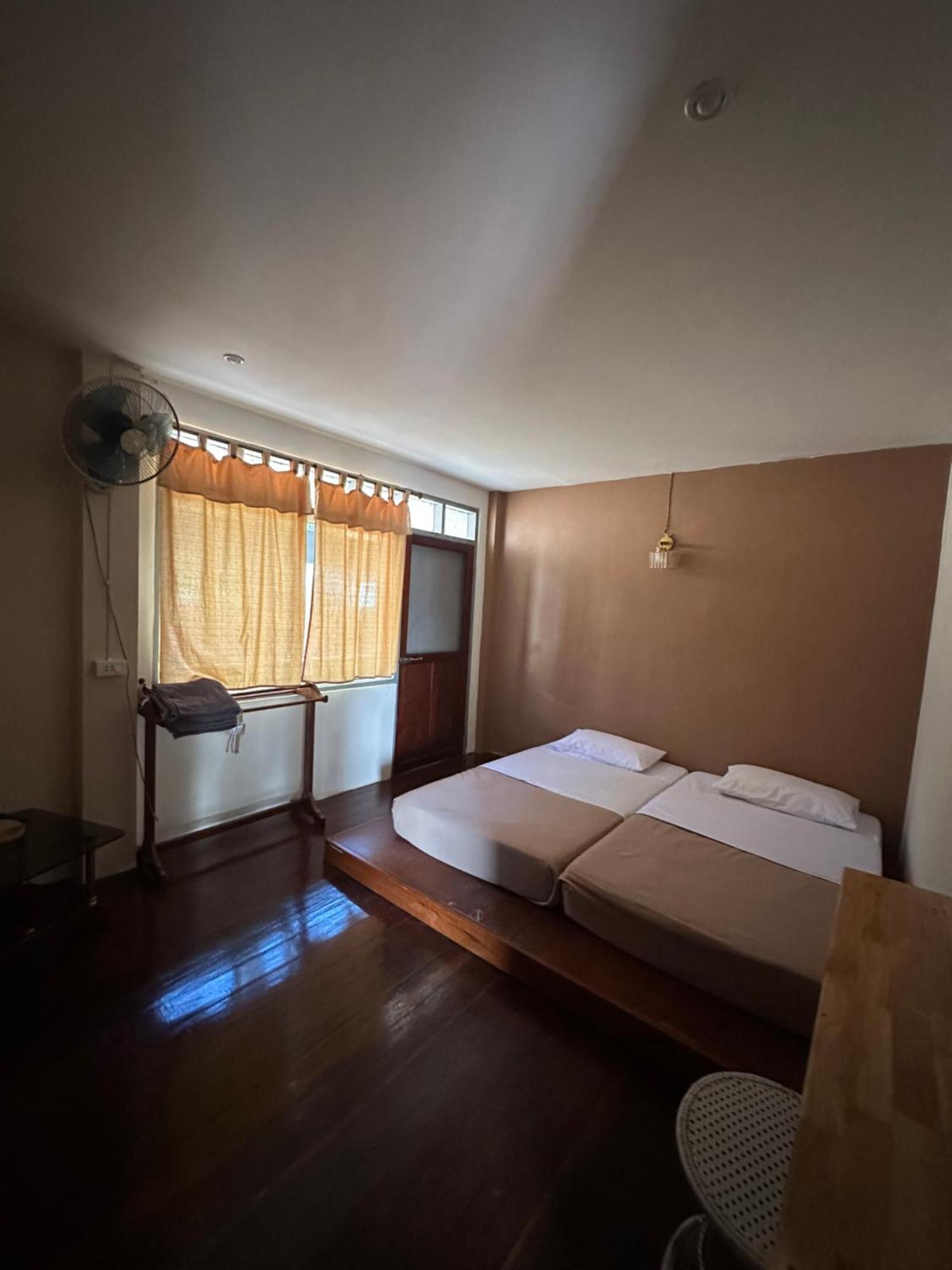 Thadan Guest House Ban Houayxay Esterno foto